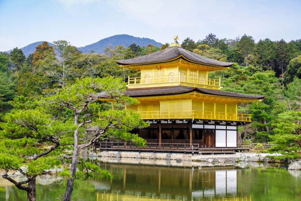 日本で最も有名な観光地ランキング：歴史と自然の美が広がる場所